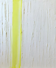 Cargar imagen en el visor de la galería, White &amp; yellow
